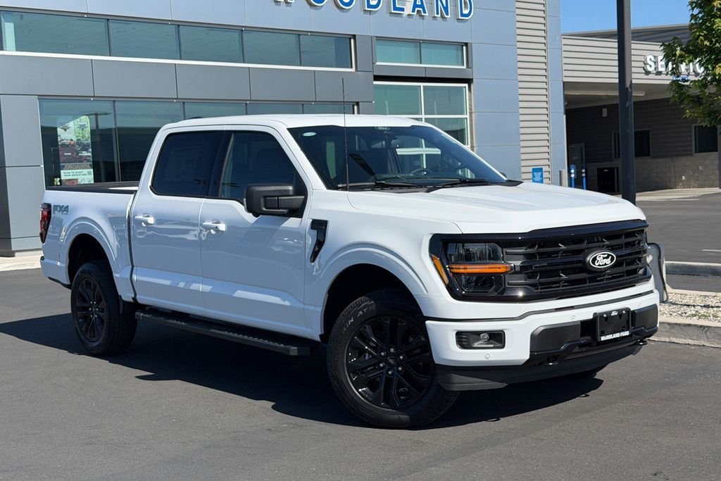 New 2026 White Ford XLT image 2