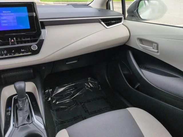 Certified Used 2024 WIND CHILL PEARL Toyota  image 16