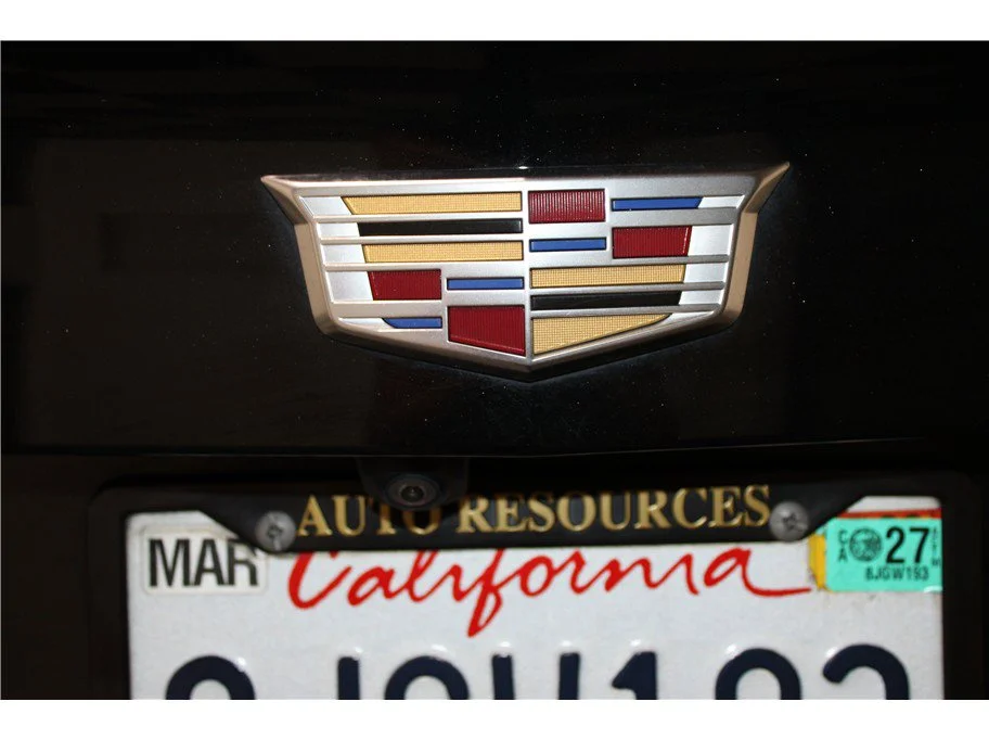 Used 2019 Stellar Black Metallic Cadillac FWD Premium Luxury image 17