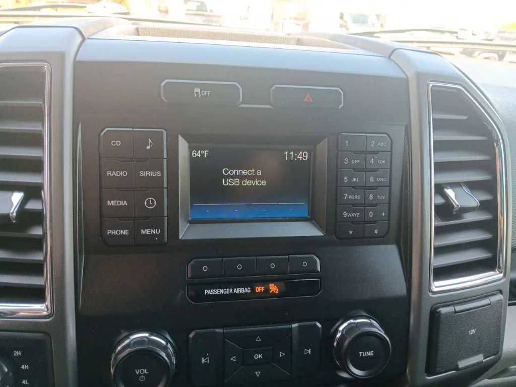 Used 2016 Ingot Silver Metallic Ford XLT image 19