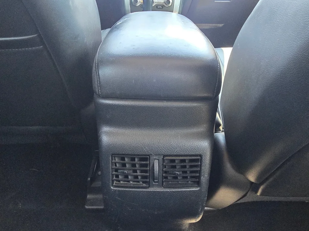 Used 2011 Merlot Metallic Nissan Base image 29
