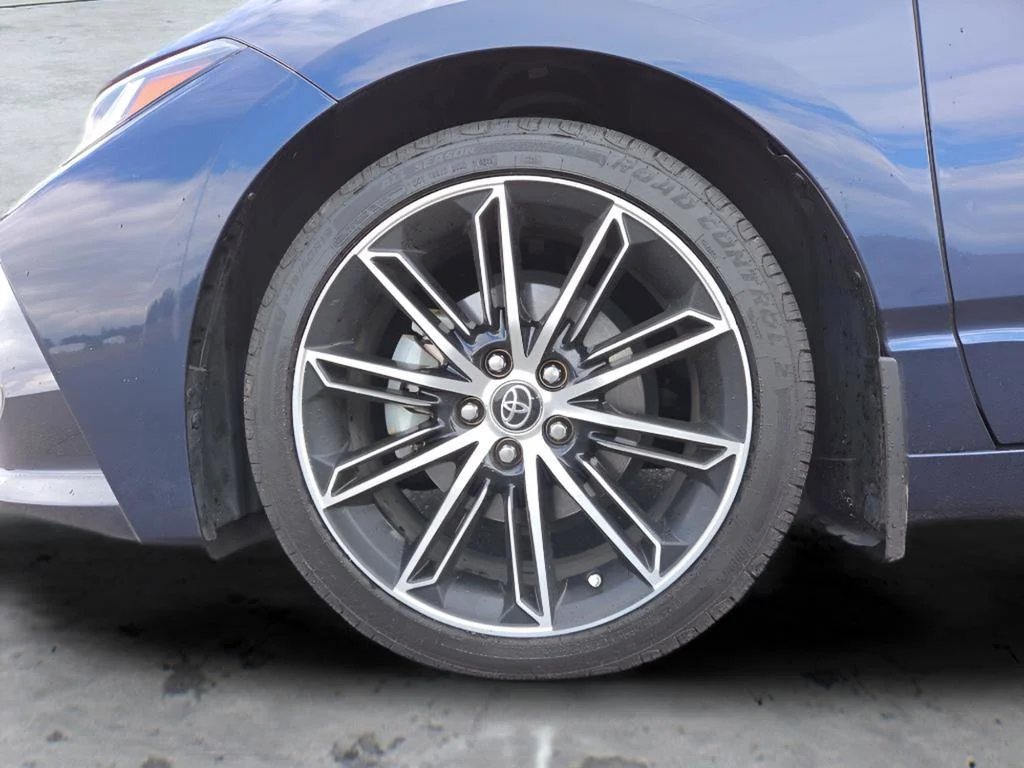 Used 2019 Blue Toyota XLE image 9