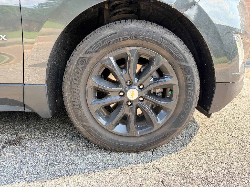 Used 2019 Nightfall Gray Metallic Chevrolet LT image 9