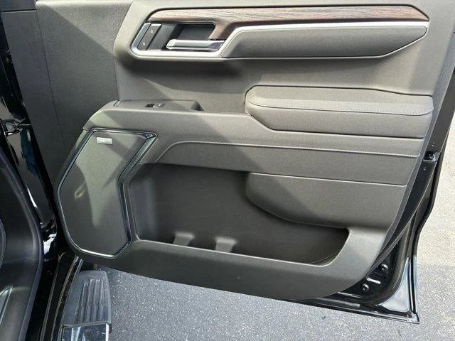 2026 GMC Sierra 1500 SLT - Photo 8