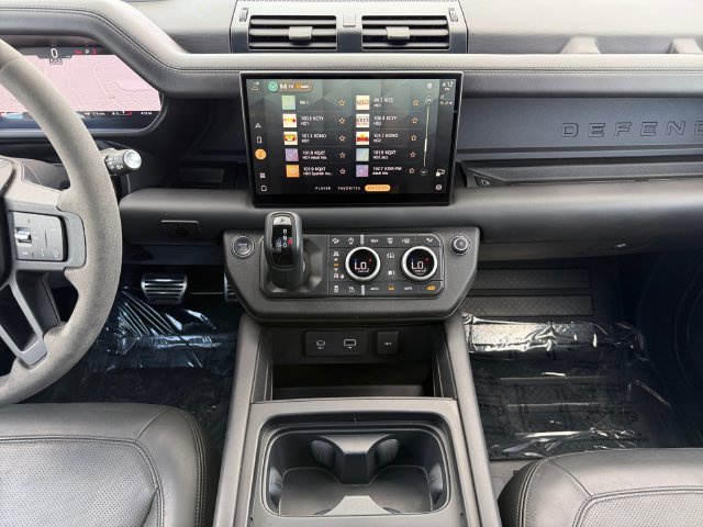 Used 2023 Gray Land Rover Carpathian Edition image 15