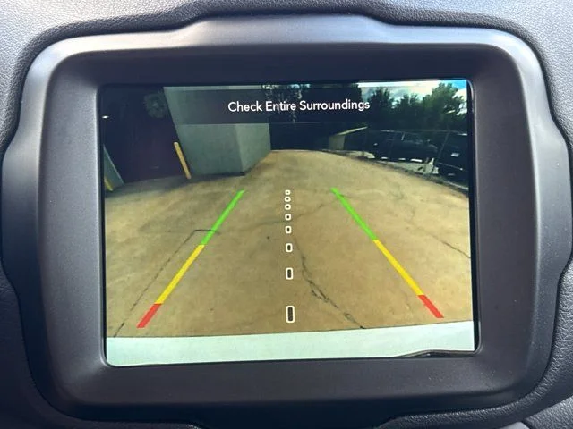 Used 2023 White Jeep Altitude image 15