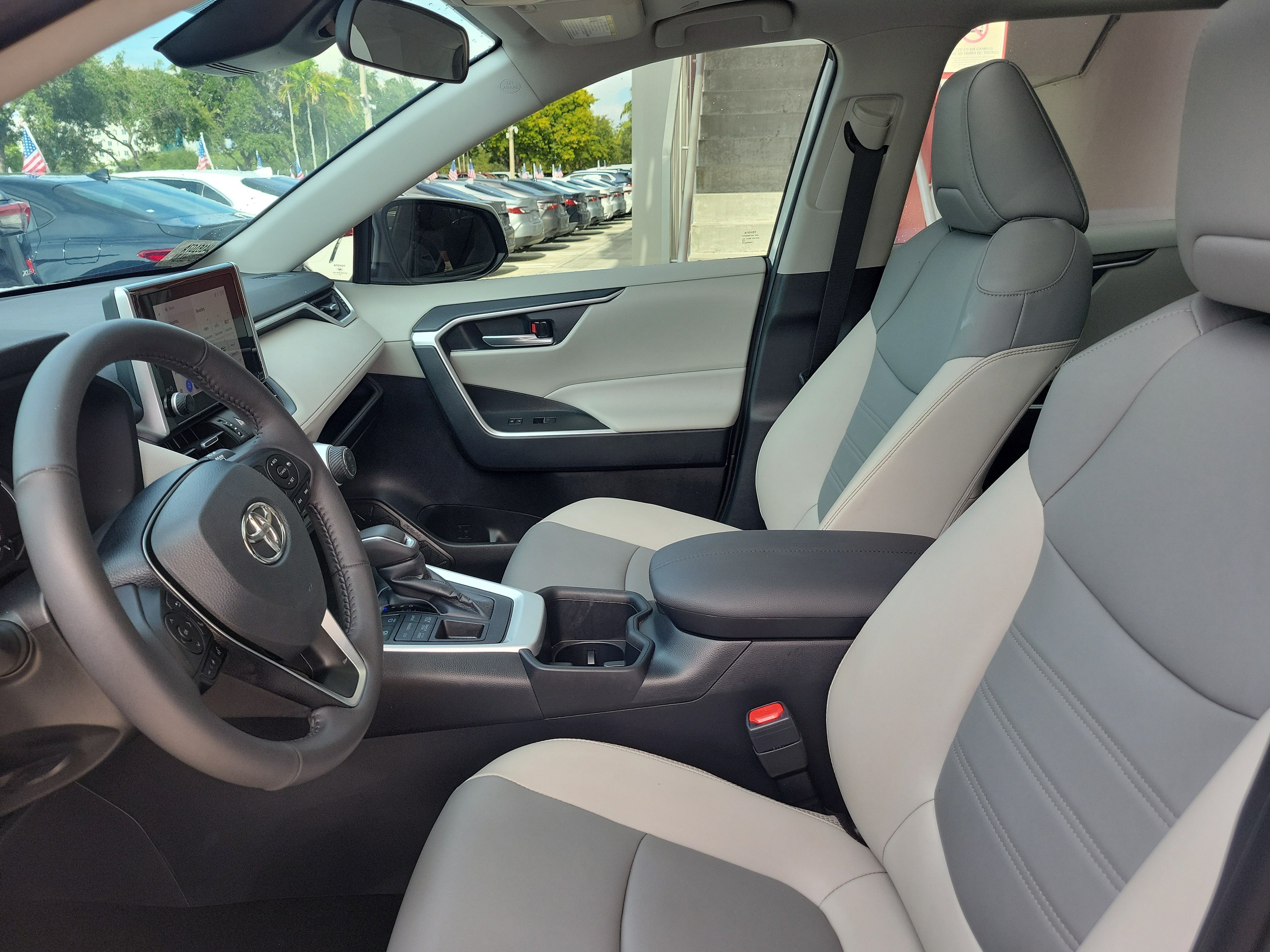 Certified Used 2024 Pearl Toyota XLE Premium image 23