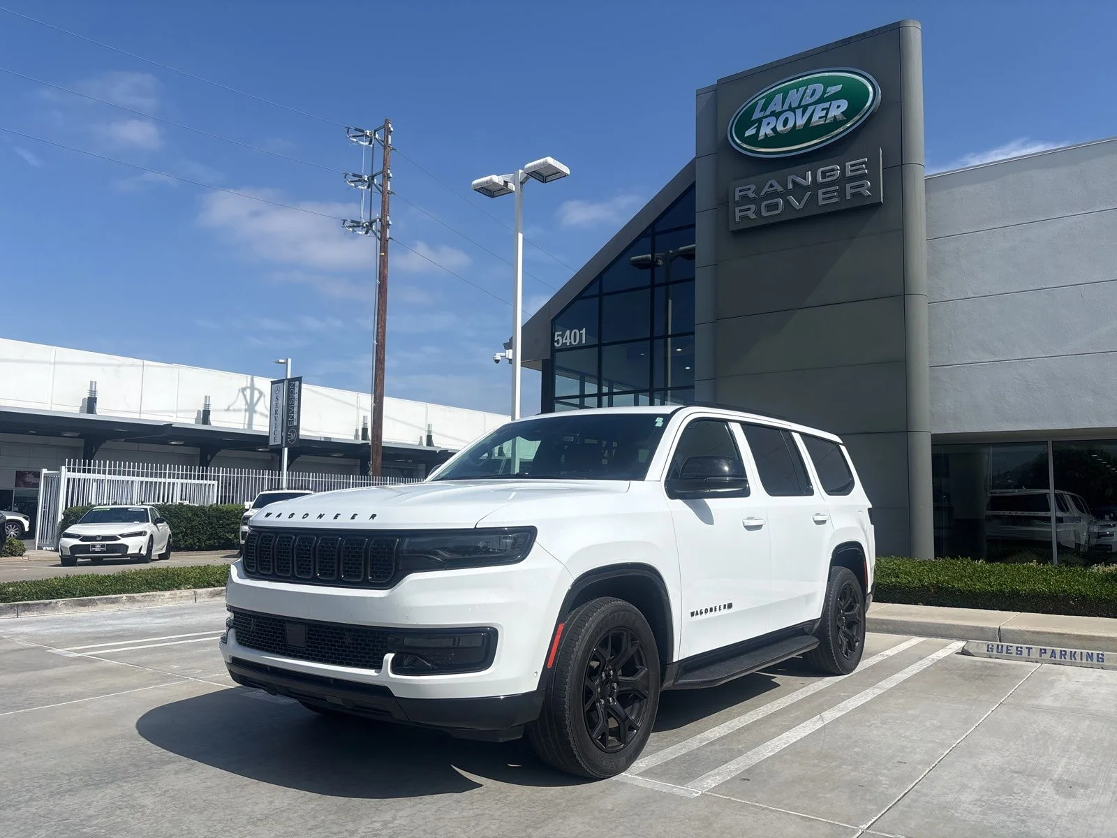 2023 Jeep Wagoneer Series II Carbide's photo