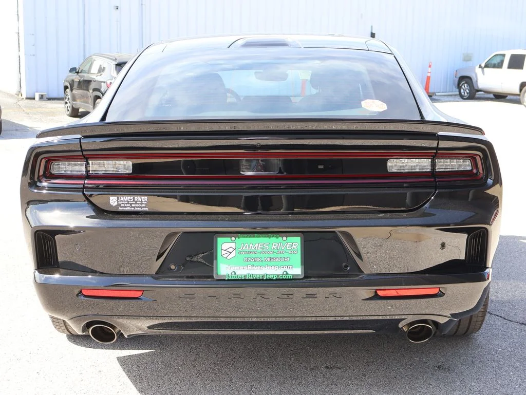 New 2026 Diamond Black Crystal Pearlcoat Dodge R/T Scat Pack image 4