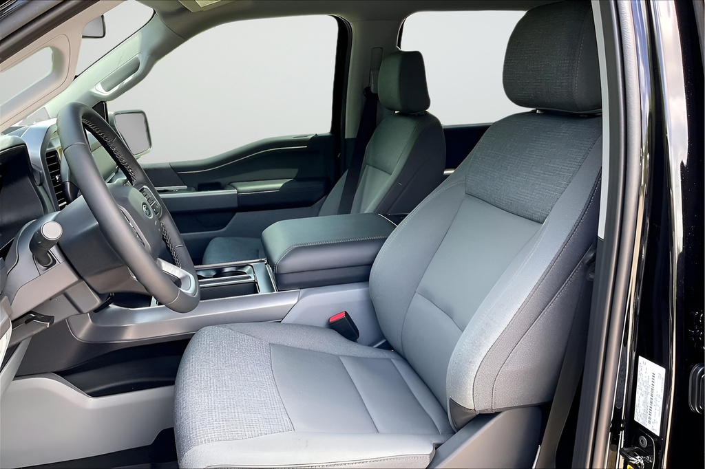 New 2026 Black Ford XLT image 10