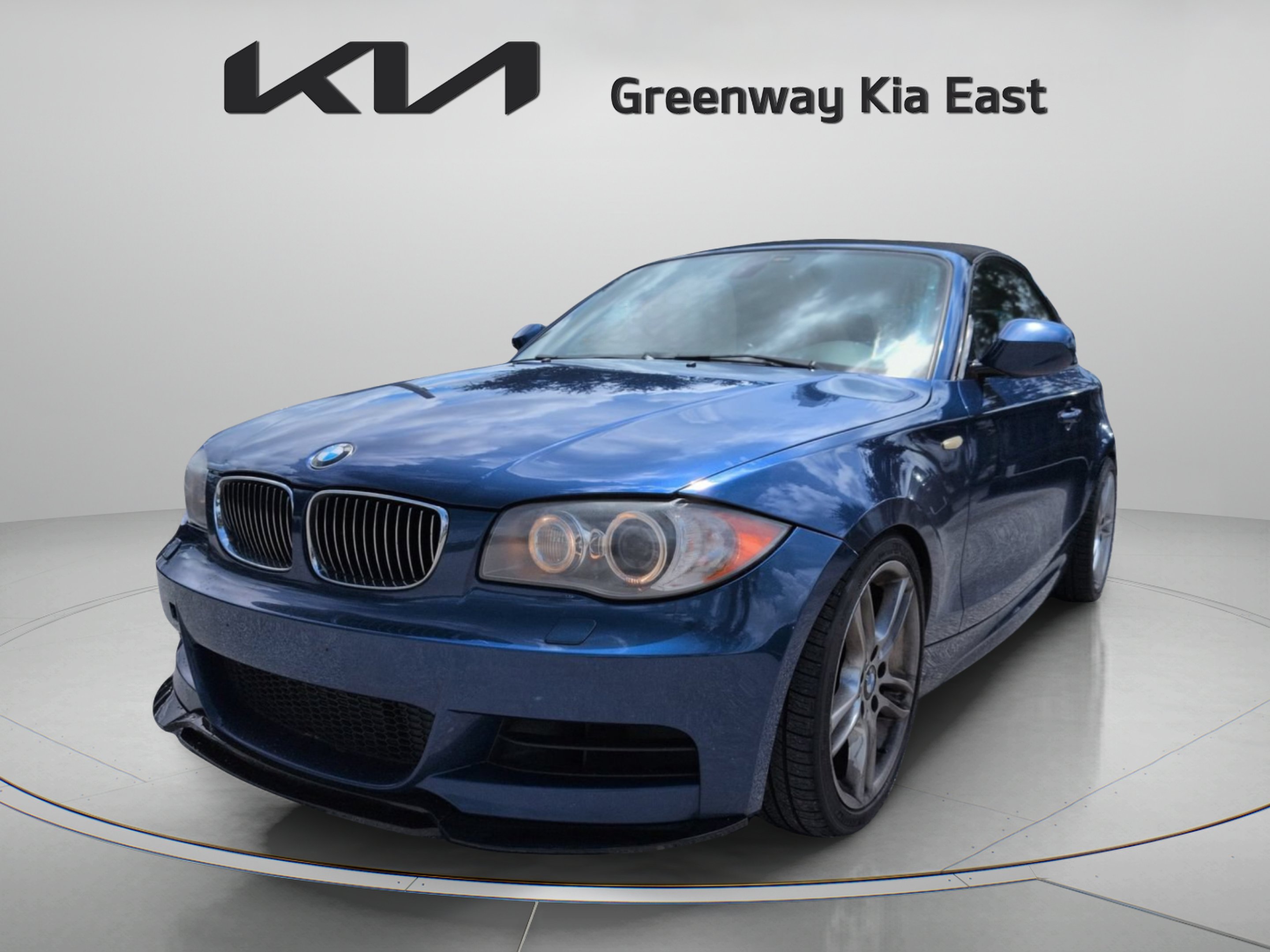 Used 2011 Le Mans Blue Metallic BMW 135i image 10