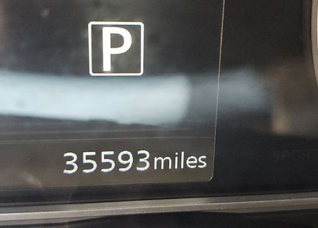 Used 2024 Silver Nissan 1.6 SV image 23
