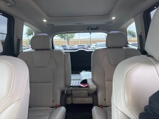 Used 2023 Red Kia SX image 6