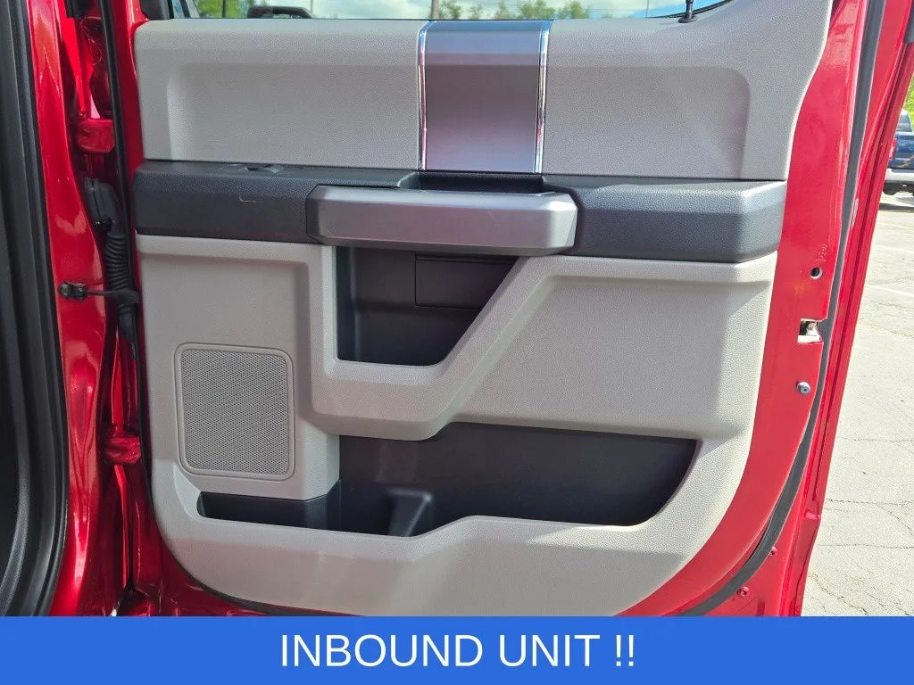 Used 2016 Red Ford XLT image 11
