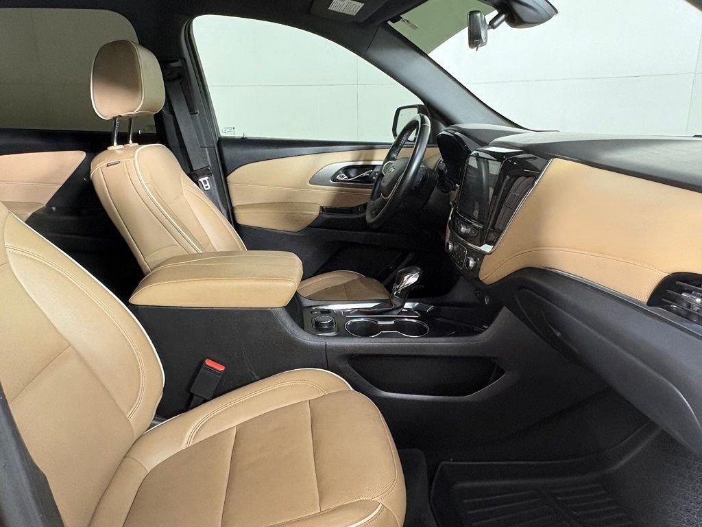 Used 2023 Red Chevrolet Premier image 14