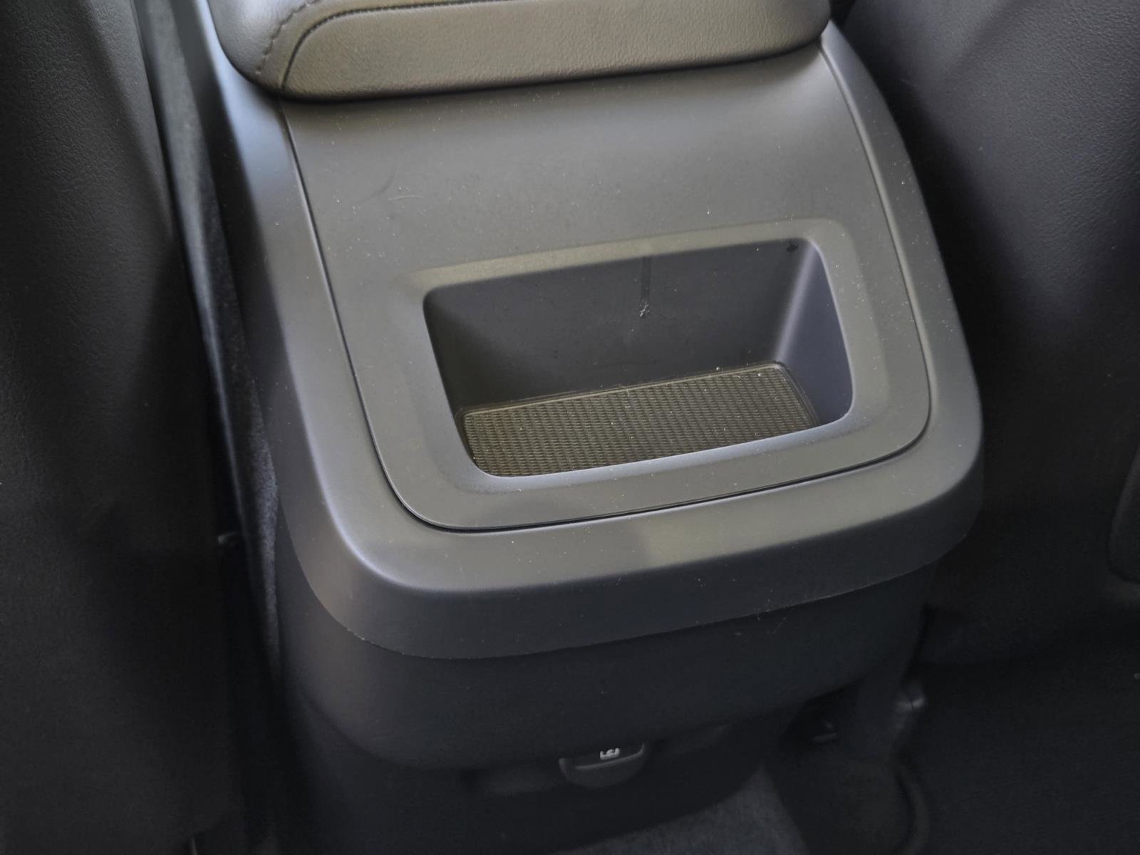 Used 2025 White Volvo Core image 33