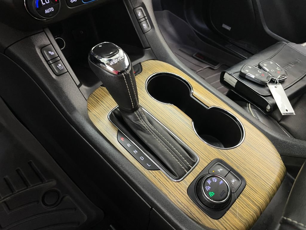 2018 GMC Acadia Denali - Photo 35