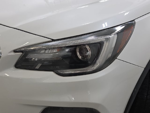 Used 2018 White Subaru 3.6R image 29