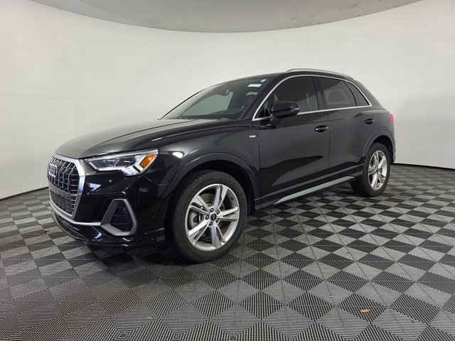 2022 Audi Q3 Premium Plus