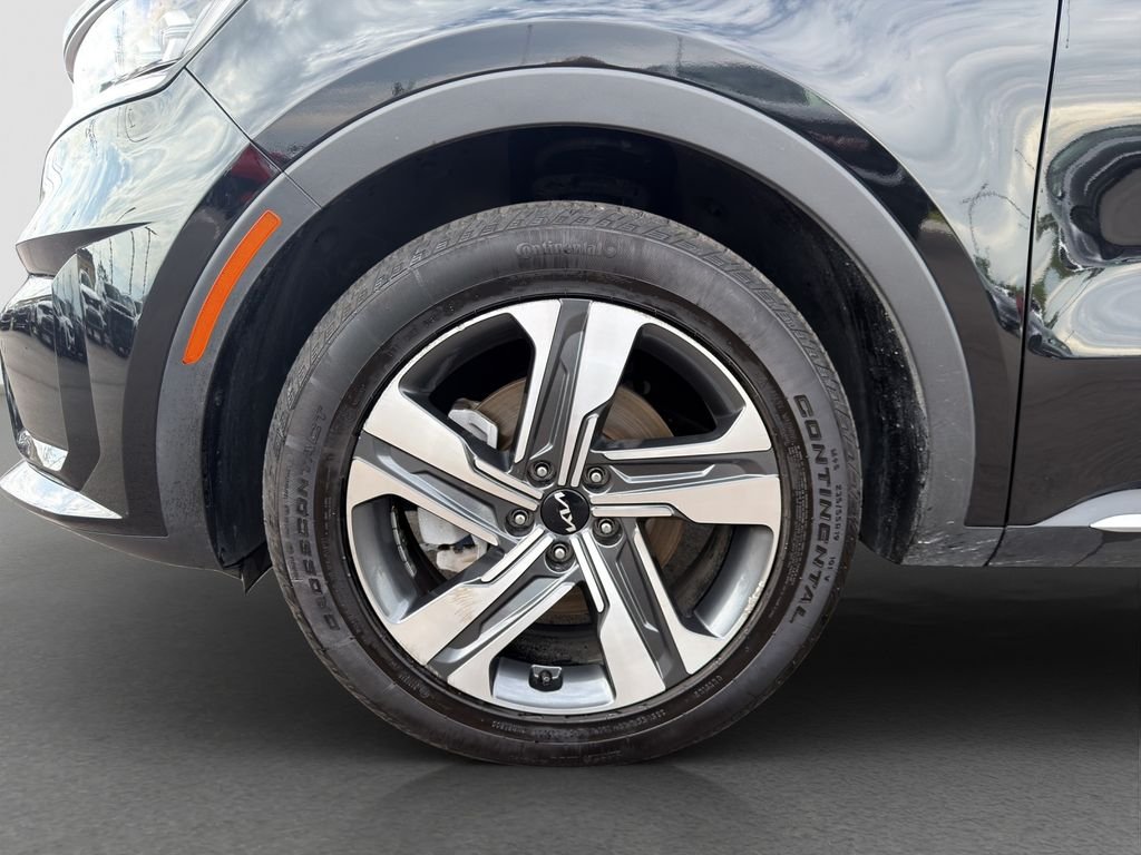 Used 2023 Black Kia SX Prestige image 20