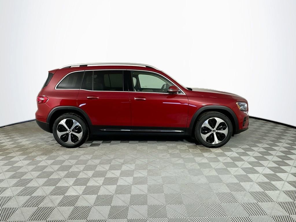 New 2026 MANUFAKTUR Patagonia Red Metallic Mercedes-Benz GLB 250 image 40