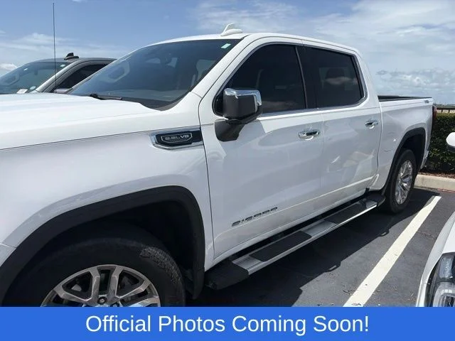 Used 2021 White GMC SLT image 4