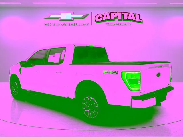 Used 2023 White Ford XLT image 3