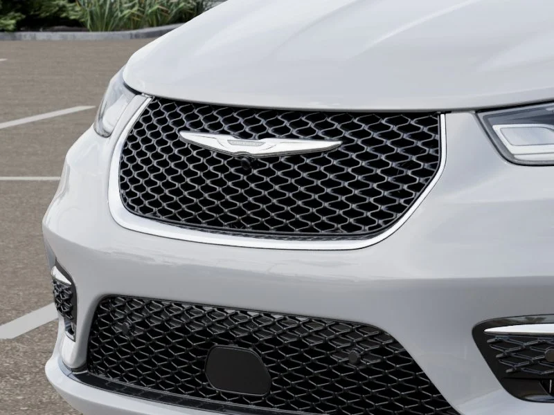 2025 Chrysler Pacifica Select - Photo 37