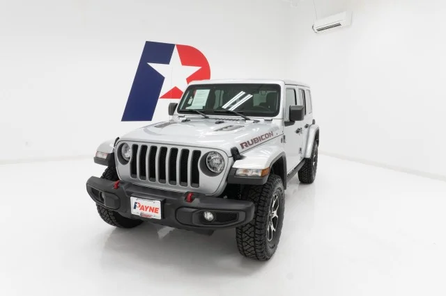 Used 2022 Silver Zynith Clearcoat Jeep Unlimited Rubicon image 1