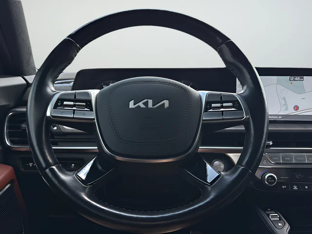 Used 2023 Gray Kia SX image 28