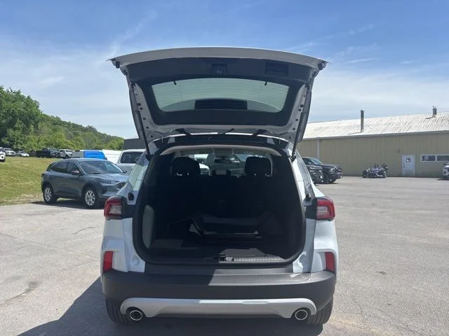 Used 2025 Silver Ford Active image 7
