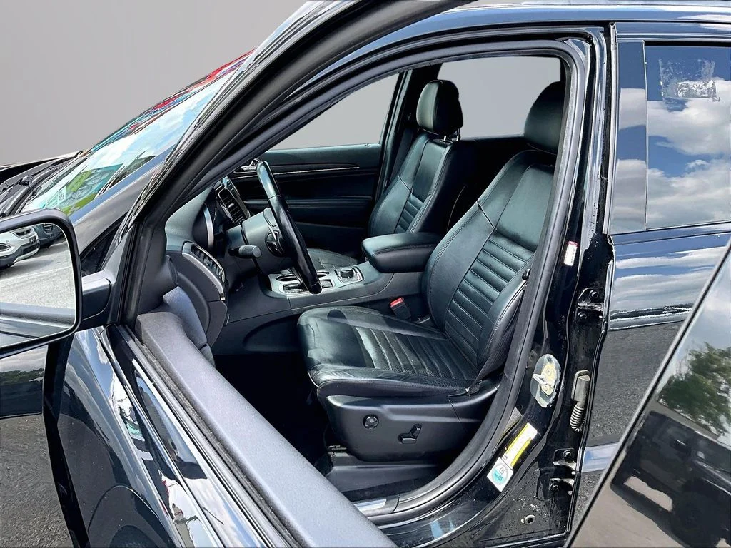 Used 2020 Black Jeep Limited X image 25