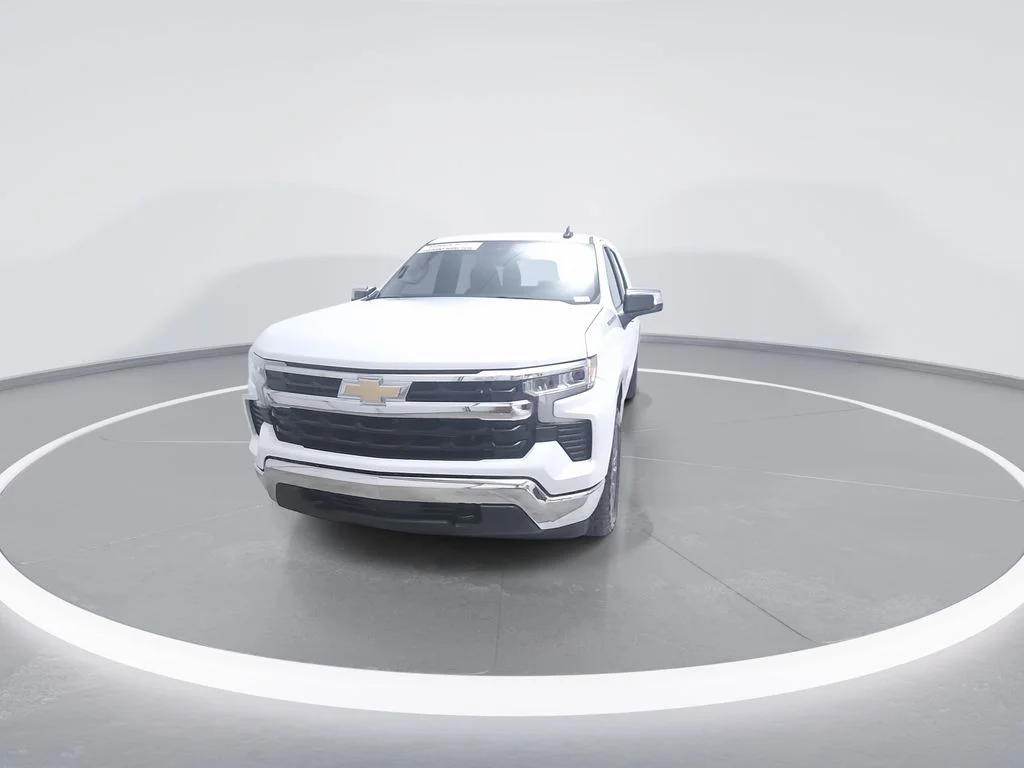 Used 2023 White Chevrolet LT image 3
