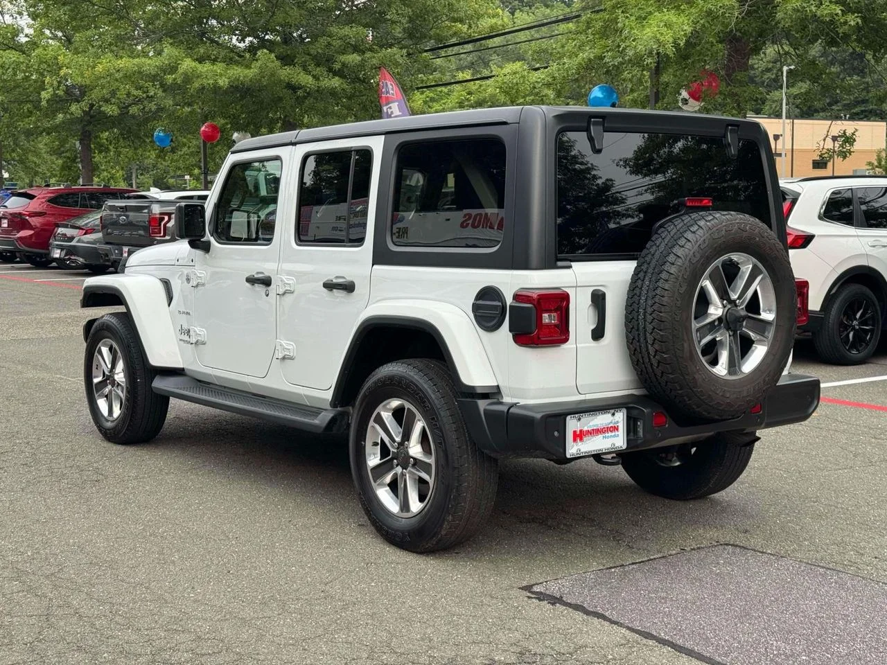 Used 2020 Bright White Clearcoat Jeep Sahara 4x4 image 5