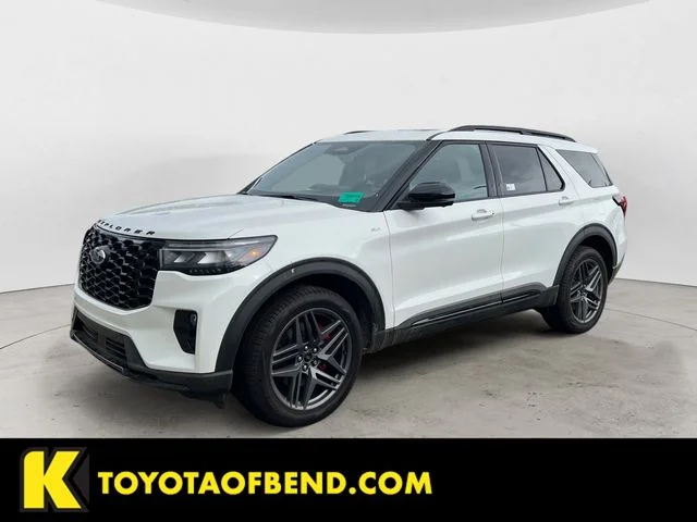 2025 Ford Explorer ST-LINE 4WD (PL535)'s photo
