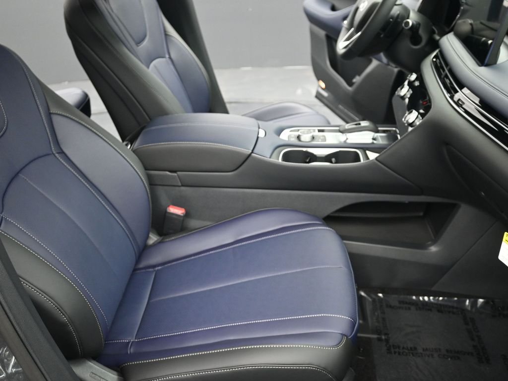 Used 2026 Gray INFINITI SPORT image 15