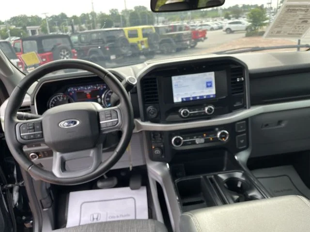 Used 2023 Blue Ford XLT image 19