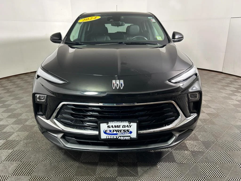 Used 2024 Ebony Twilight Metallic Buick Preferred image 12