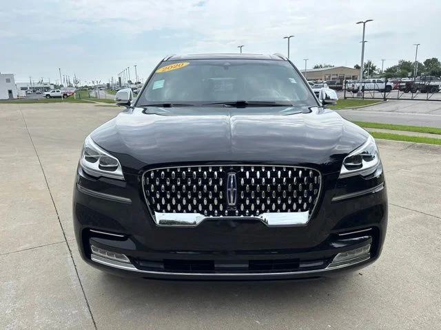 Used 2020 Infinite Black Metallic Lincoln Black Label Grand Touring image 5