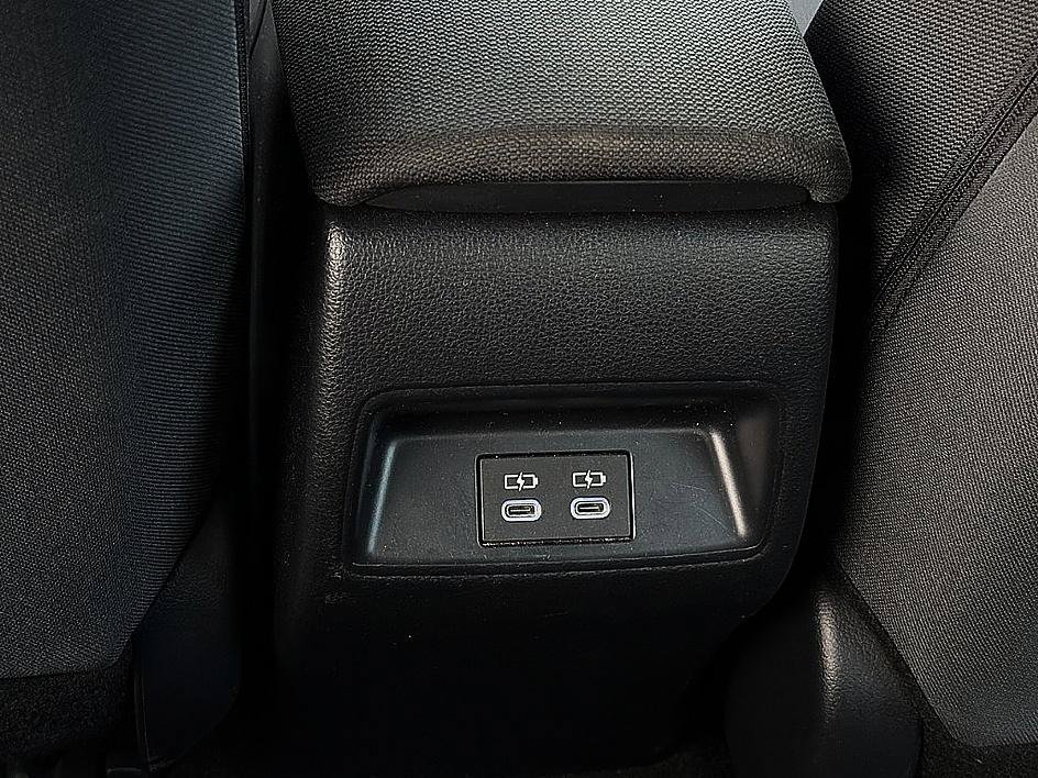 Used 2025 Midnight Black Metallic Toyota LE image 9