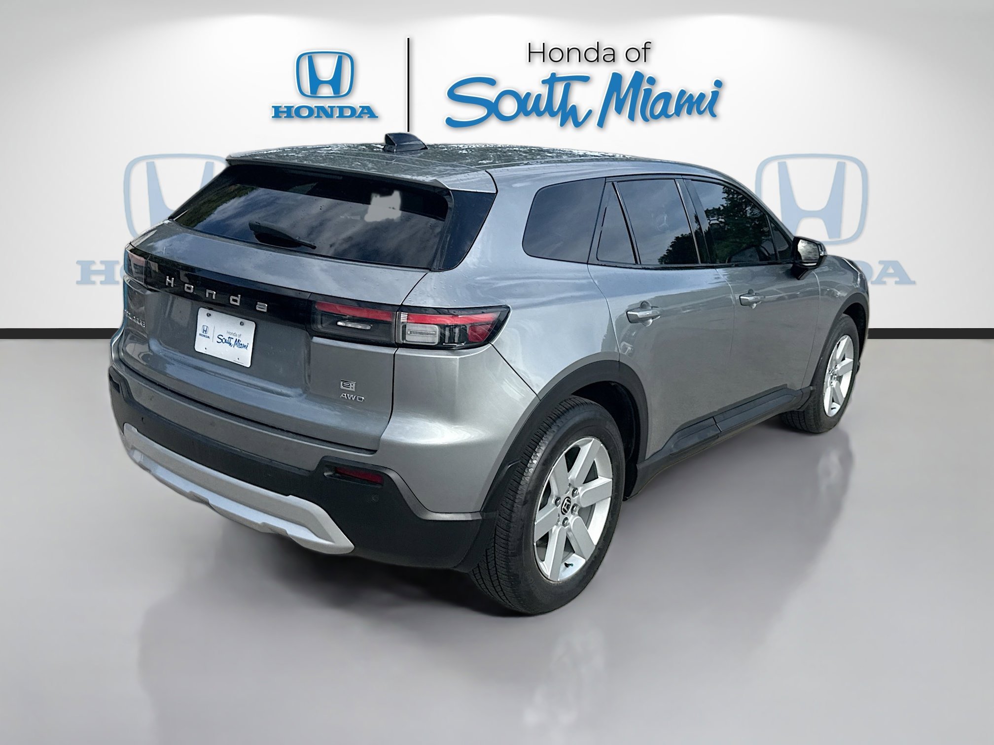 Used 2024 Mercury Silver Metallic Honda EX image 7