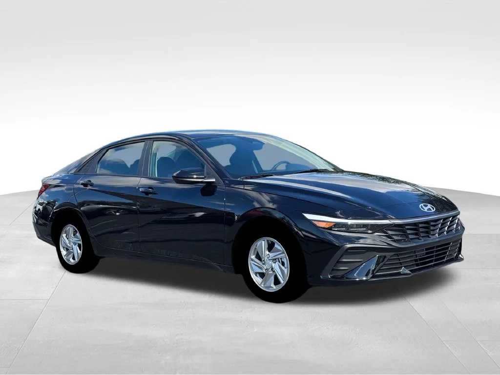Used 2026 Black Hyundai SE image 11