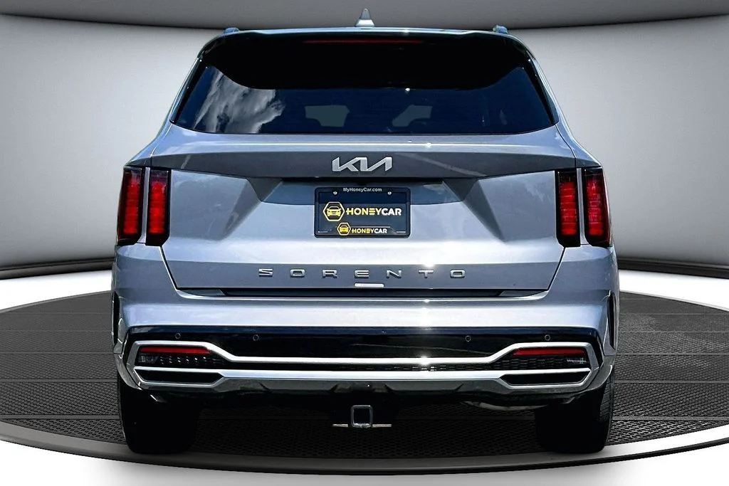 Certified Used 2022 Silver Kia S image 5