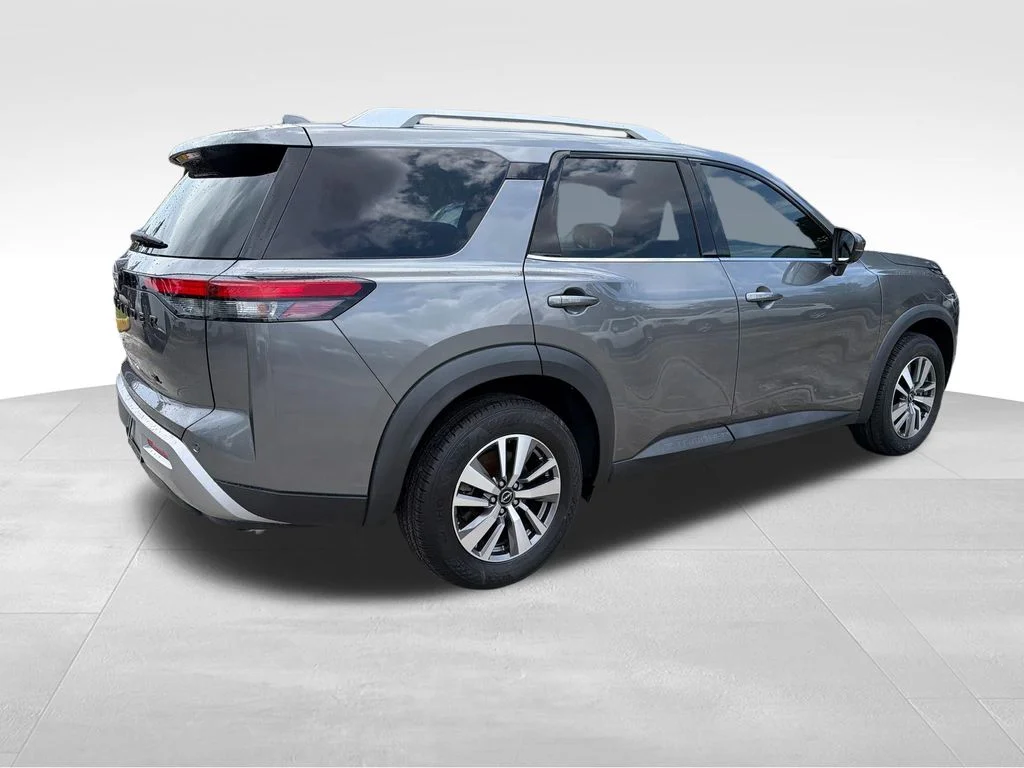 2023 Nissan Pathfinder SL - Photo 8