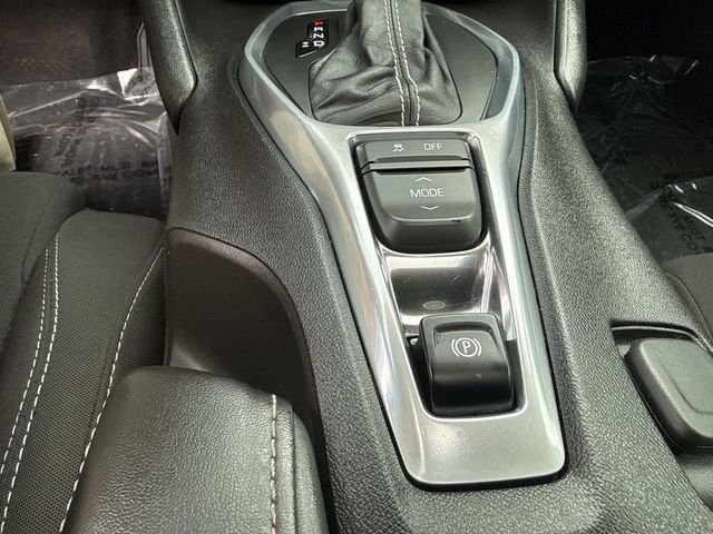 Used 2018 Silver Chevrolet SS image 25