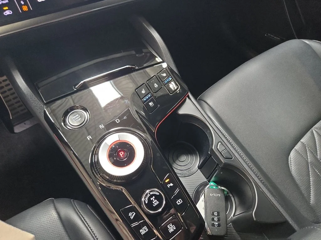 Used 2024 Blue Kia X-Line Prestige image 18