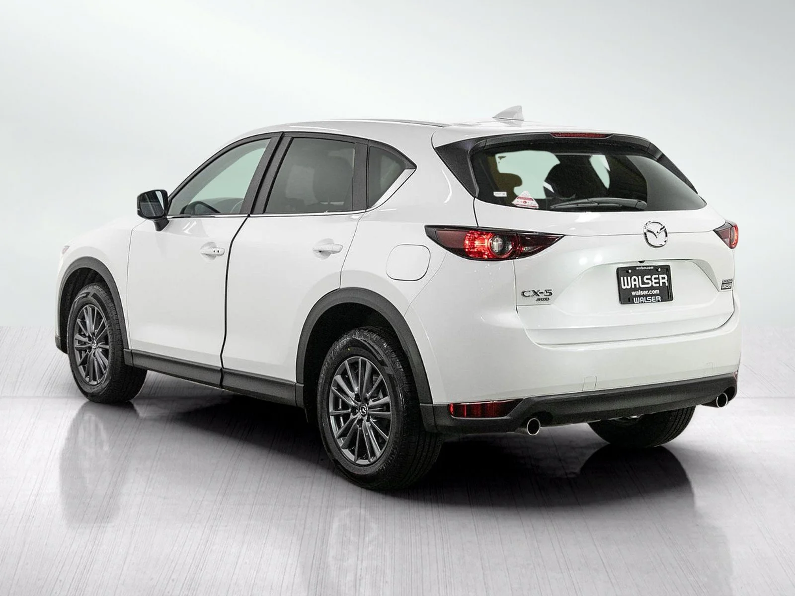 Used 2020 Snowflake White Pearl Mica Mazda Touring image 3