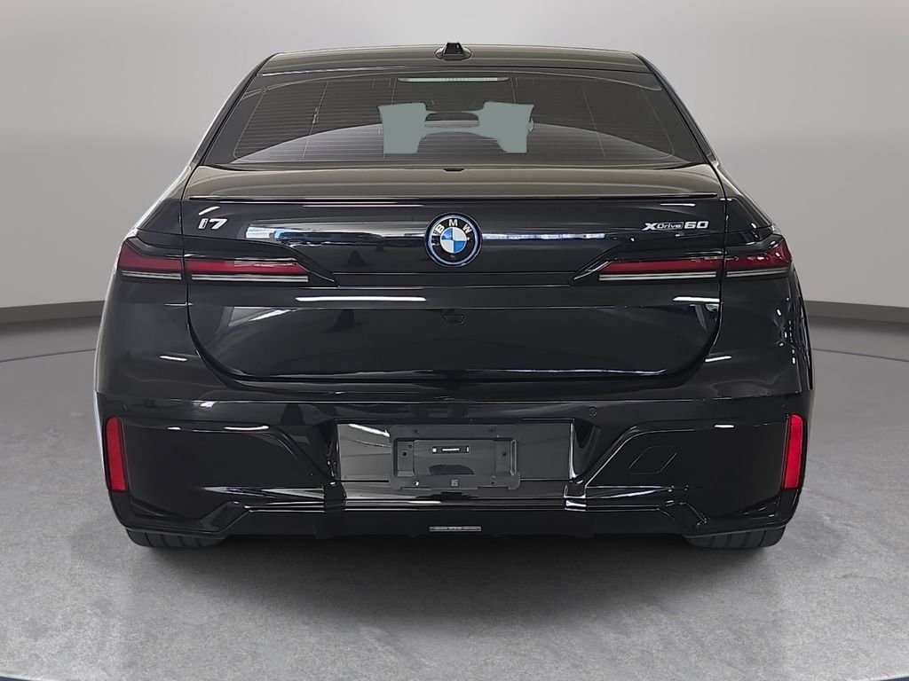 Used 2023 Black Sapphire Metallic BMW xDrive60 image 8