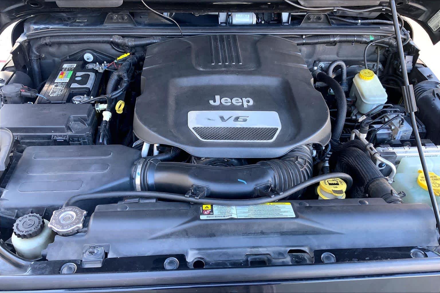 Used 2012 Black Jeep Sahara image 28