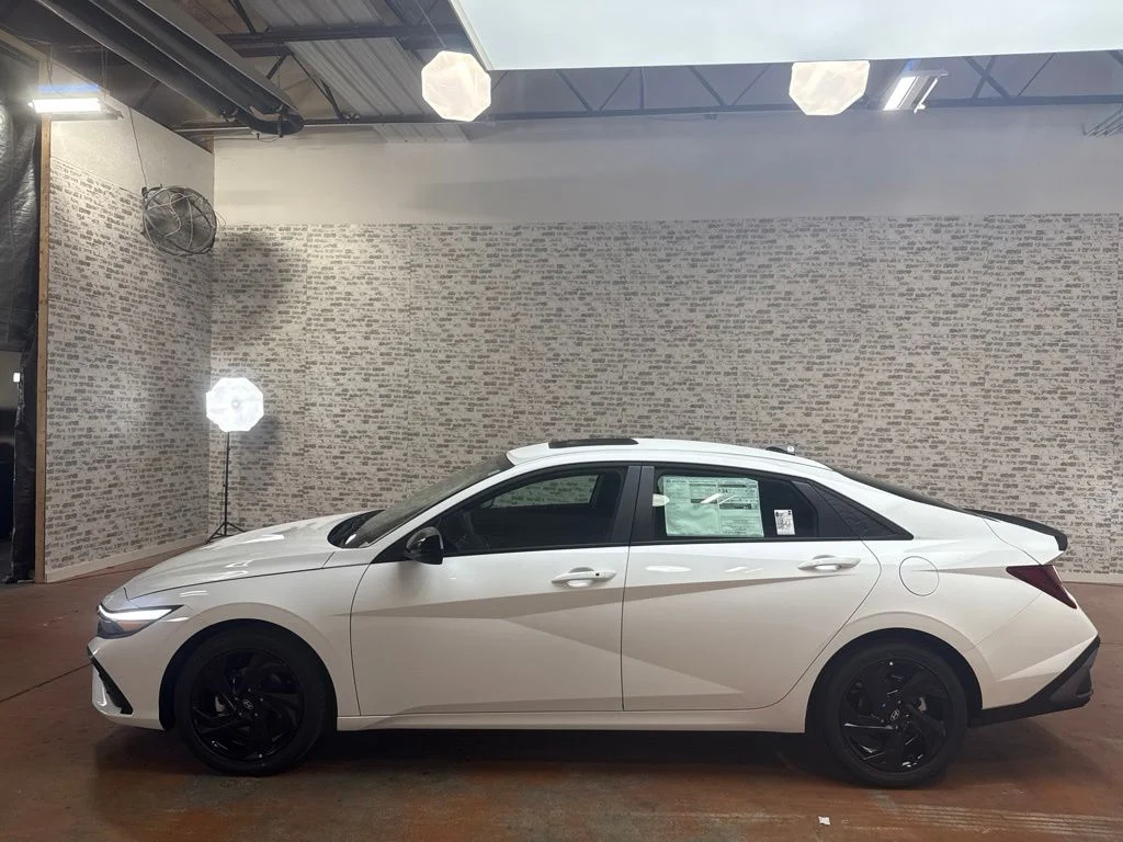 New 2026 Serenity White Hyundai SEL Sport image 4